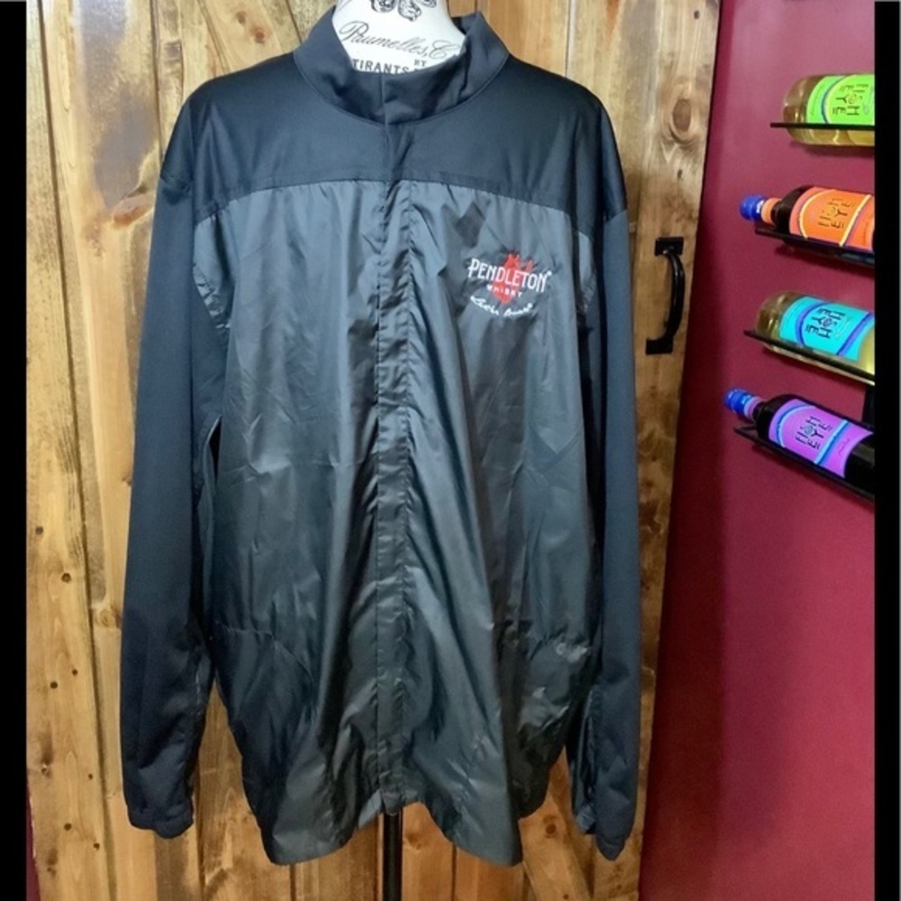 BLACK NIKE WINDBREAKER - Picture 2 of 5